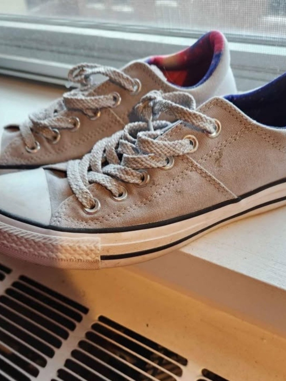 Gray Converse Colorful Inner Lining - Picture 2 of 4